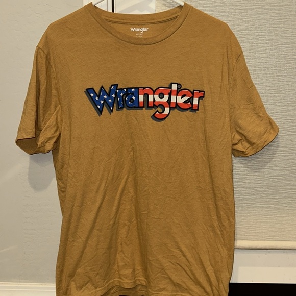 Wrangler Tops - Wrangler vintage classic tee size large